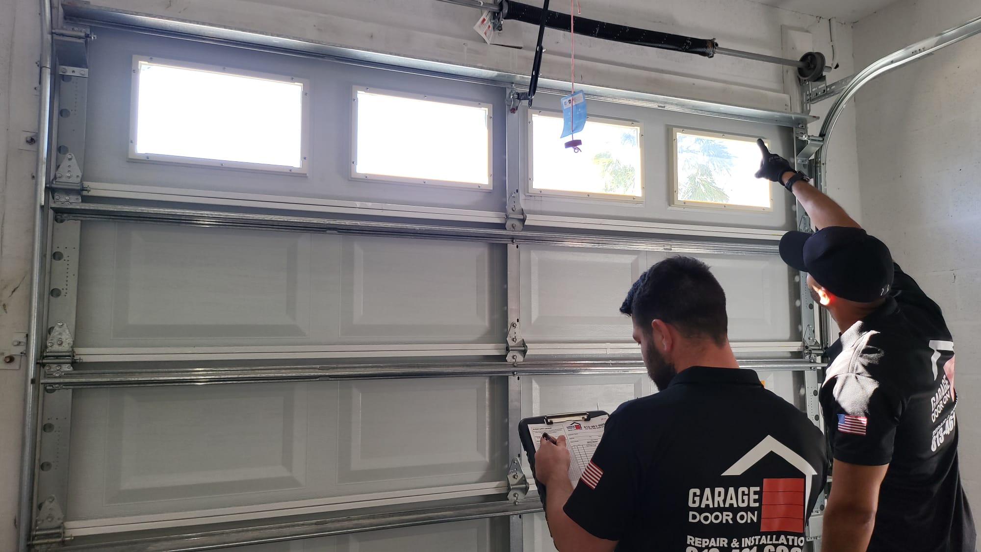 You are currently viewing A Complete Guide to Repairing a Damaged Garage Door Panel